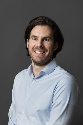 Portretfoto van professional Remco Schenkel die als Business Controller werkt bij BAS Consultancy